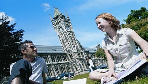 英国高校：中央兰开夏大学（University of Central Lancashire，简称：UCLan）介绍及出国留学实用指南